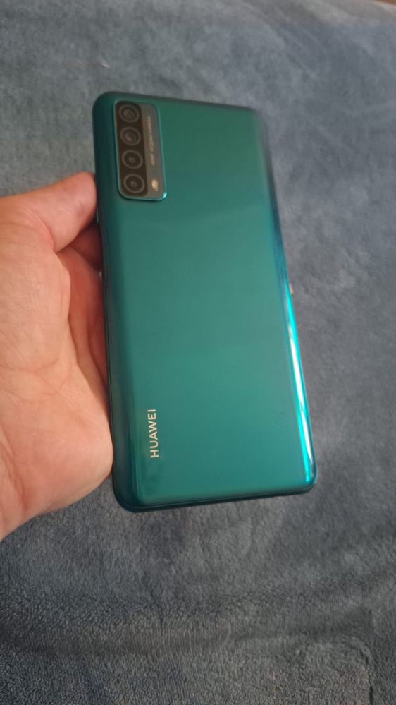 Продам телефон Huawei