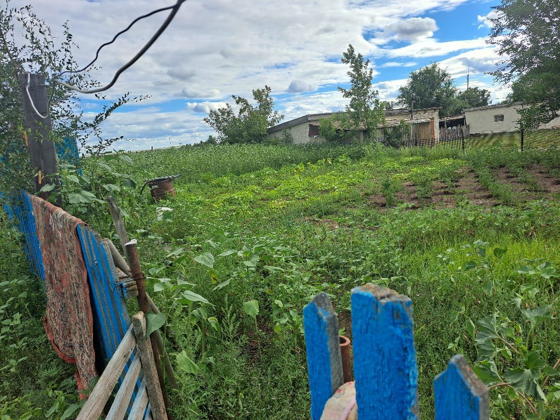 Продам дом в поселке Тікқайын(Ивановка) Алгинский район Актюб. обл