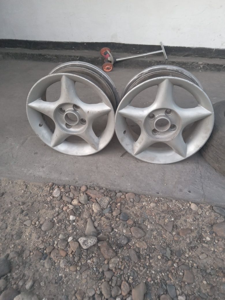 Продам диски на пассат. 14 размер.