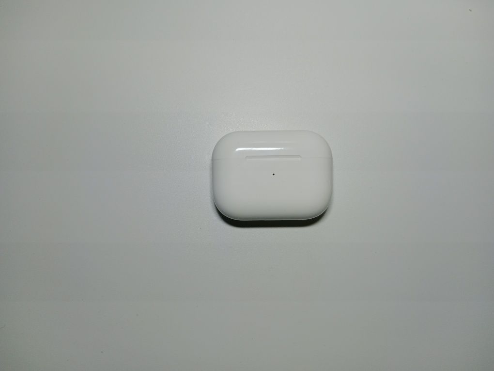 AirPods pro 2 | AirPods 4