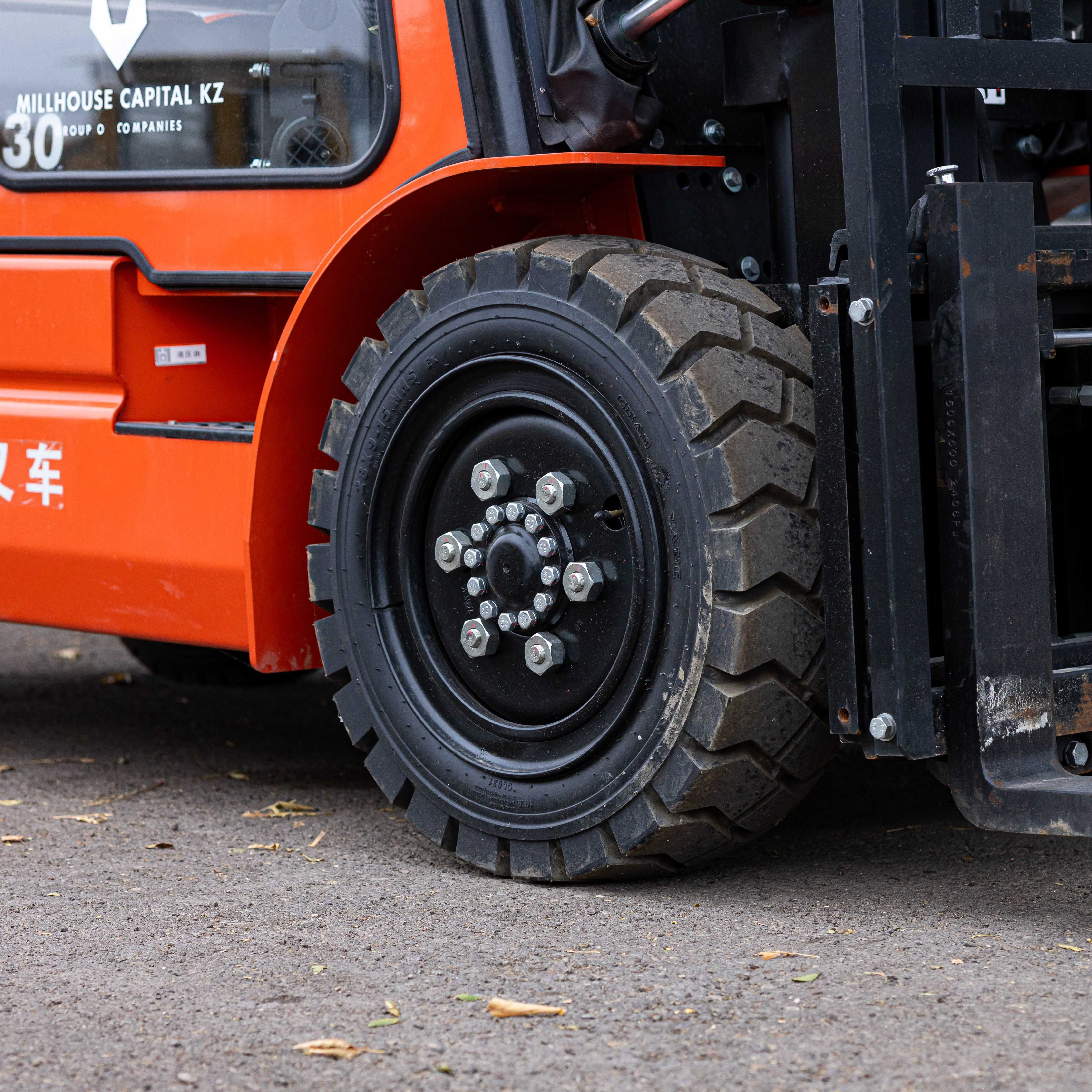Вилочный погрузчик GOODSENSE FD30 (diesel)