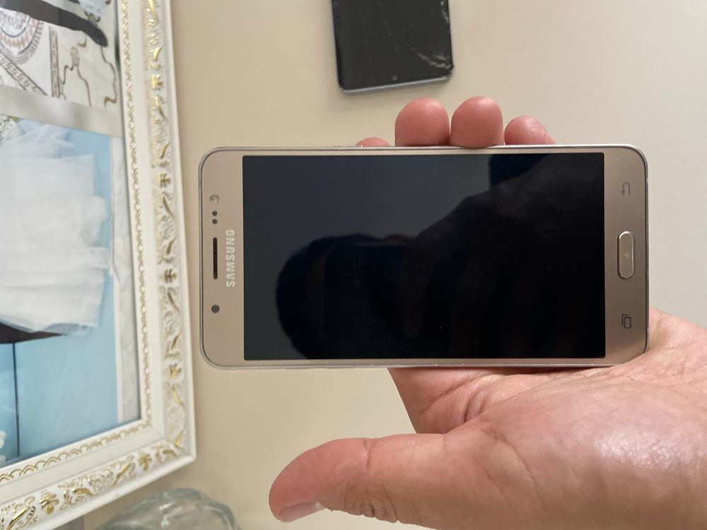 Продается Samsung J 5 и Samsung a 10s