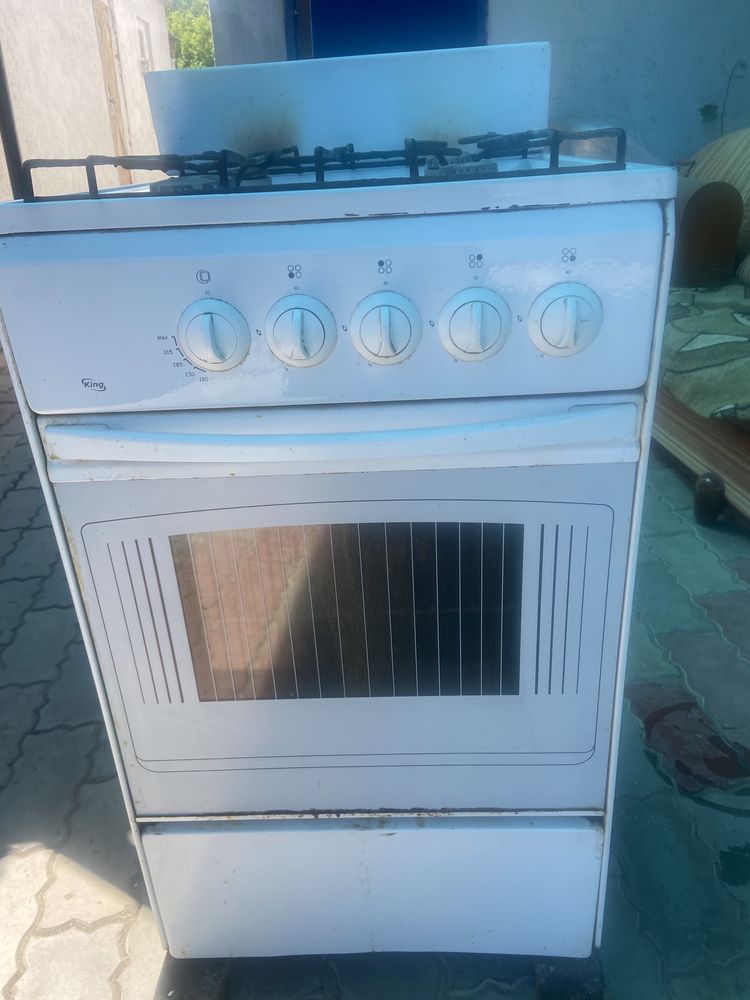 продам плиту газовую б/у в р-не Москва