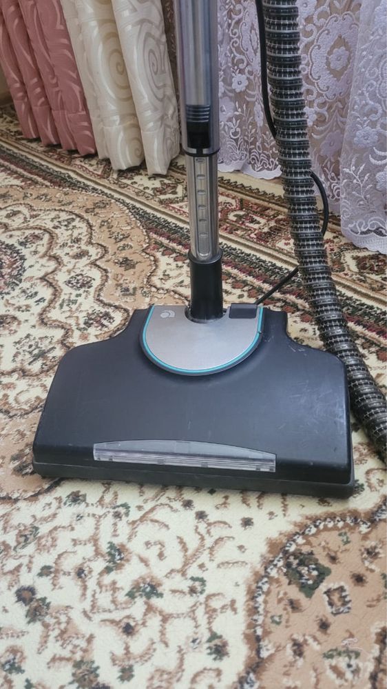 Продается пылесос Roboclean