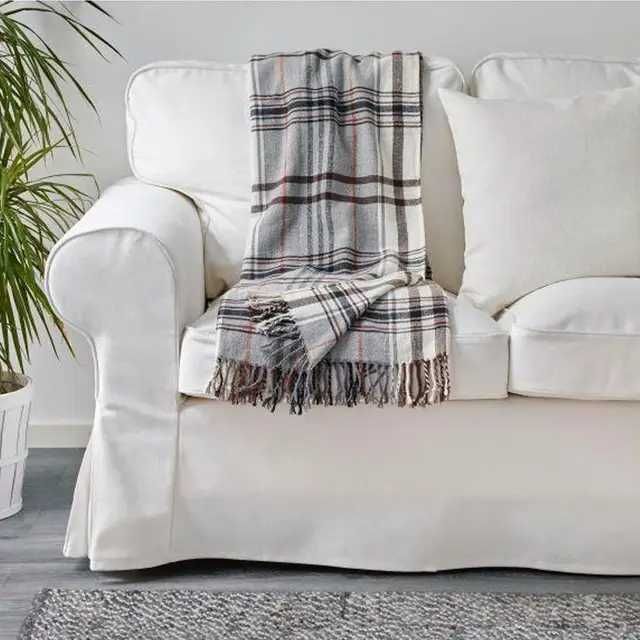 Продам два пледа IKEA HERMINE бежевый 180х120 см