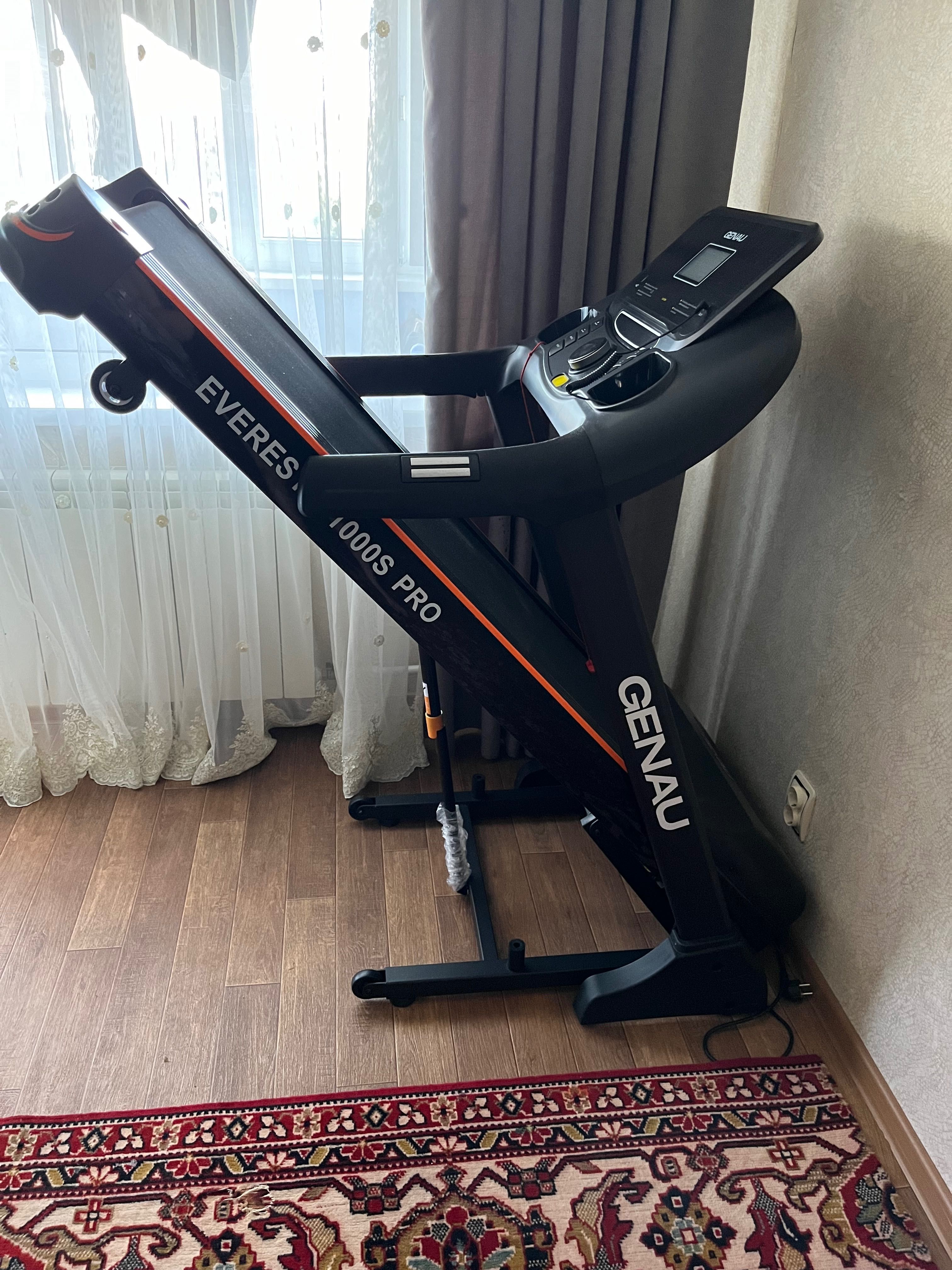 Продам новую беговую дорожку