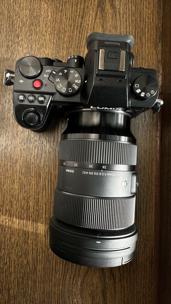 Видеофотокамера Panasonic Lumix S5+обьектив Sigma 24-70mm f/2.8 DG DN