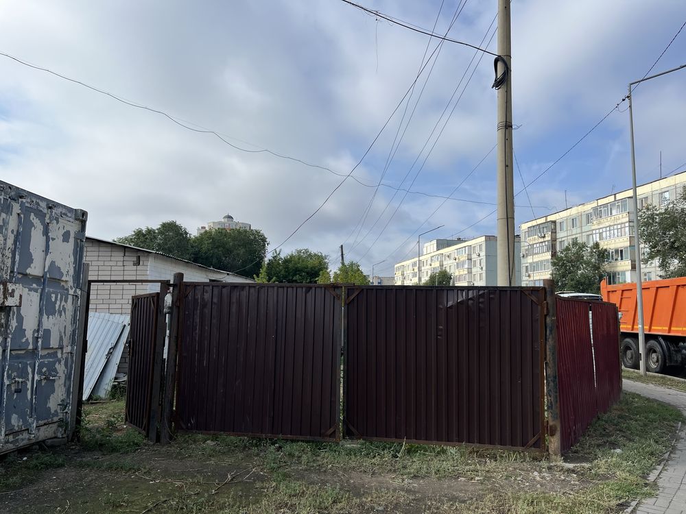 Продам дом в центре города.