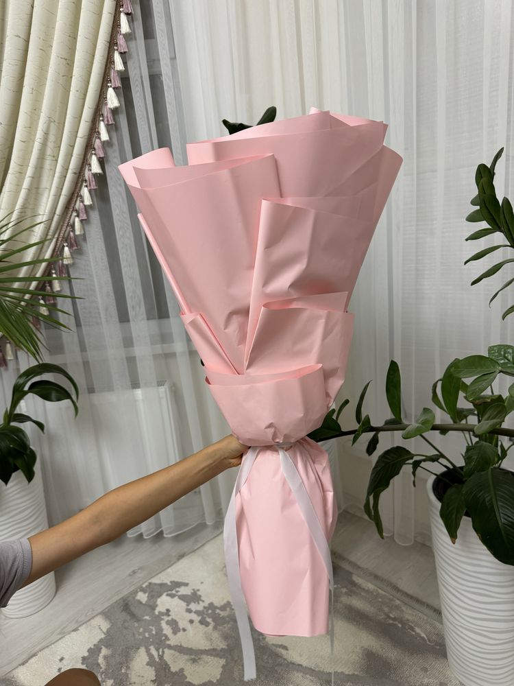 Розовые розы 25 штук