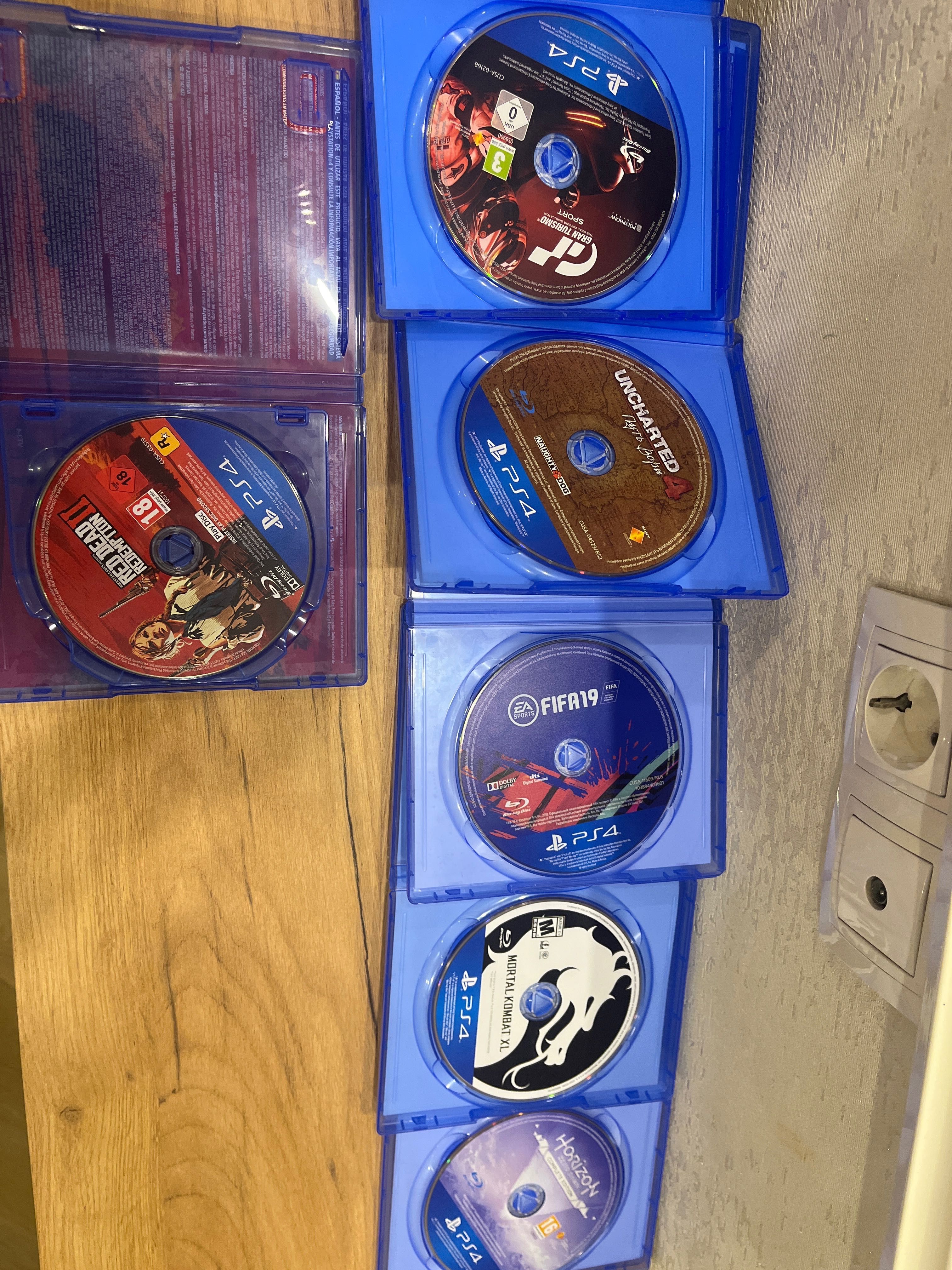 PS 4 Slim 500гб +7Игр