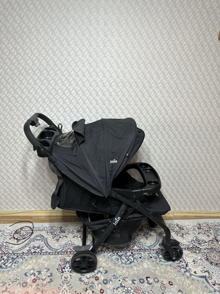 Продаю отличную детскую коляску