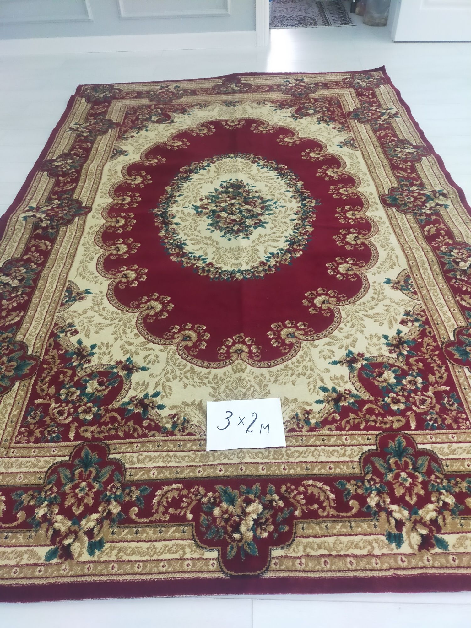 Продается бу ковры, отличном состаяние ,хорошее  качество.