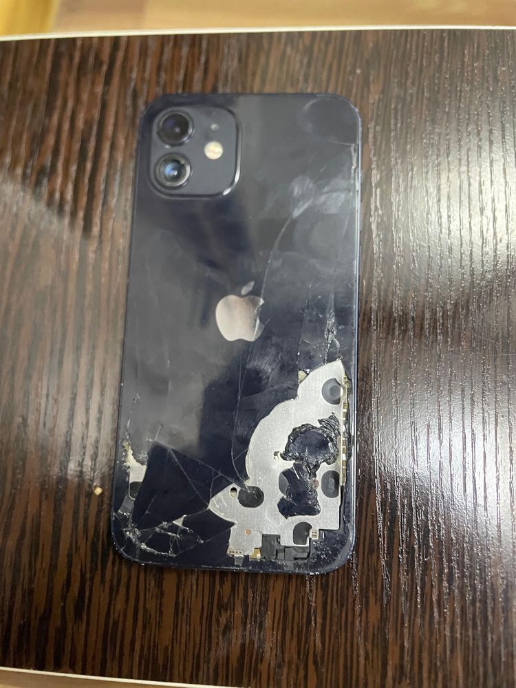 продам iphone 12