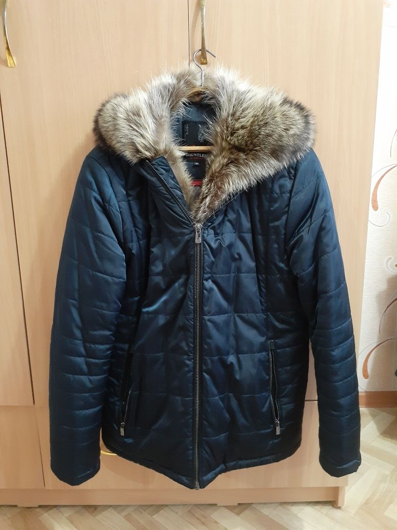 Продам зимнюю куртку