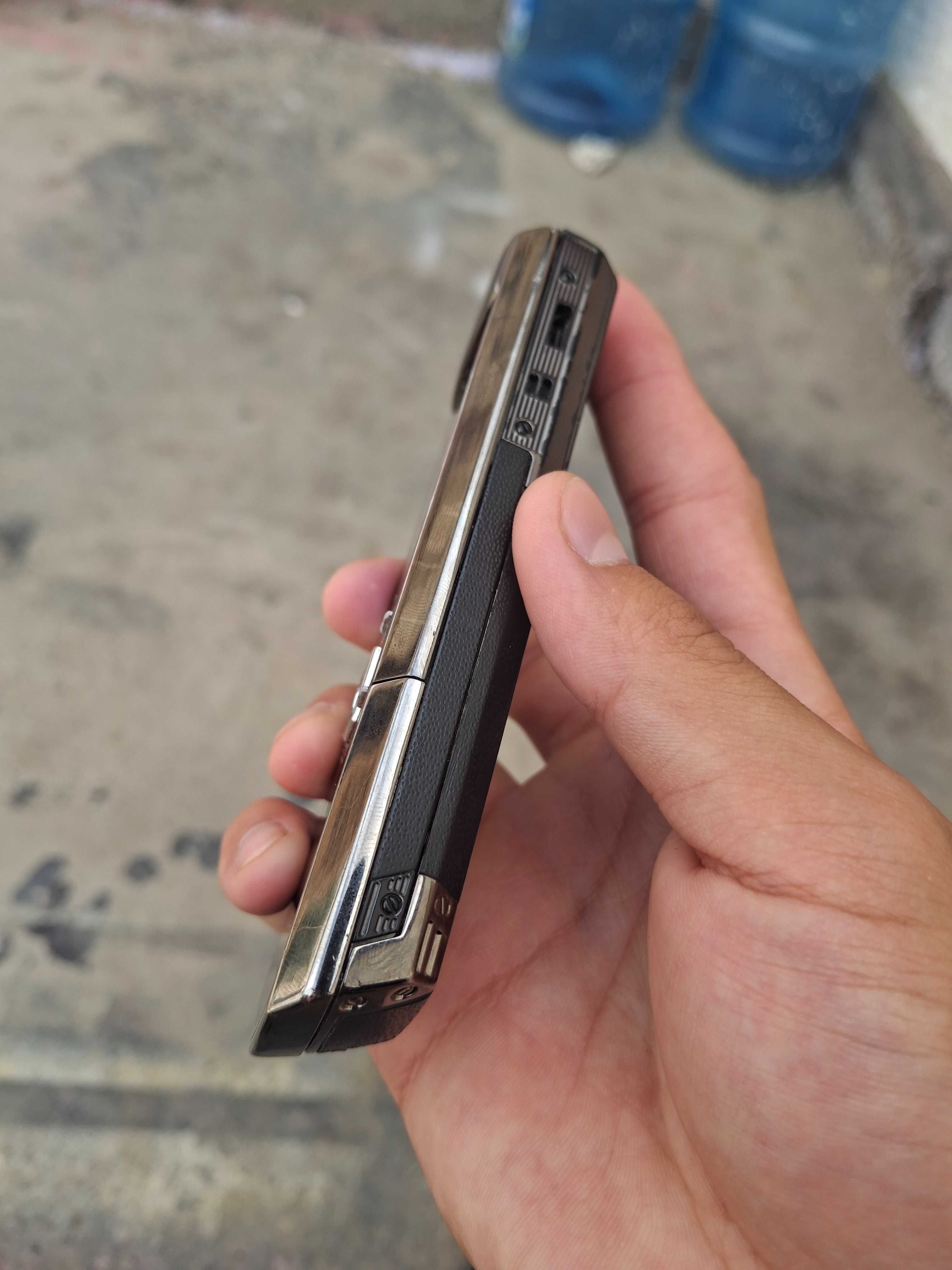 Vertu Siganture S
