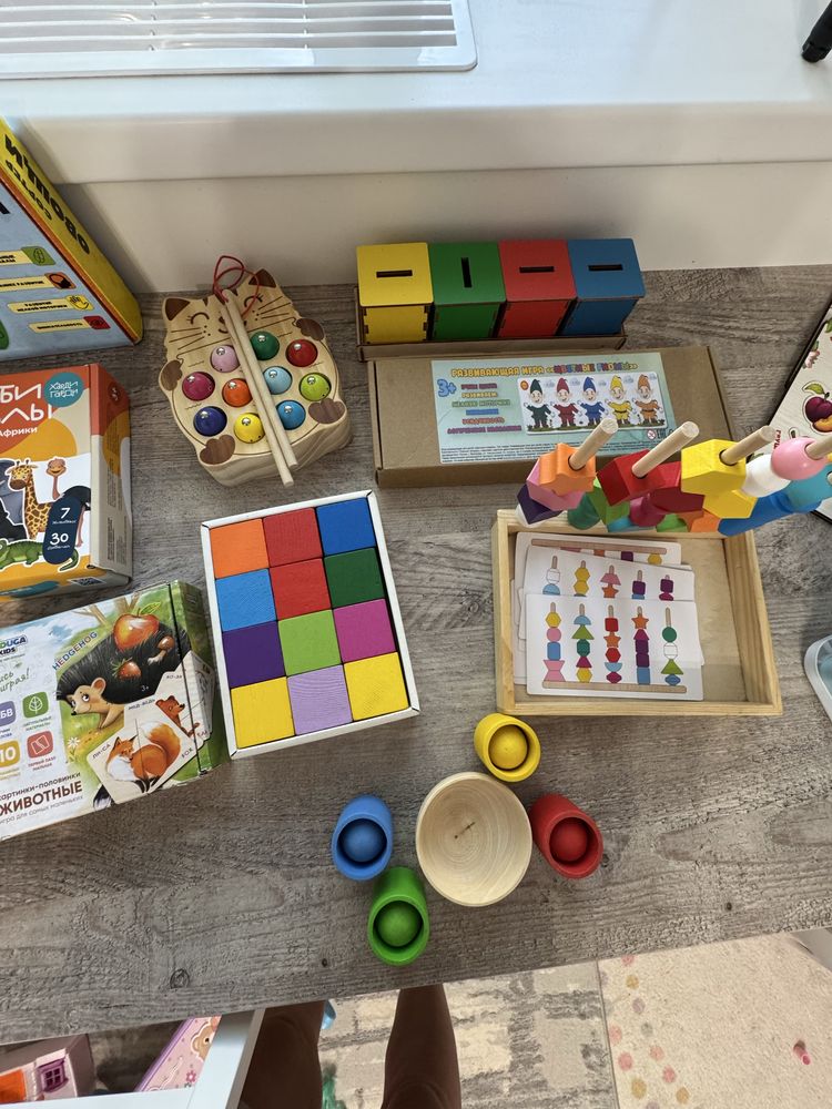 Продам детские развивающие игрушки 1 год+