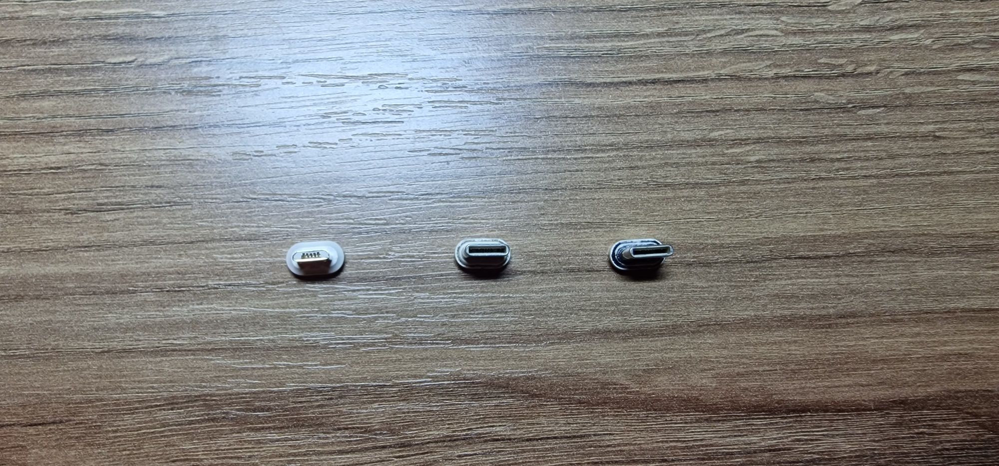 Продам магнитные кабели и адаптеры питания Rock.