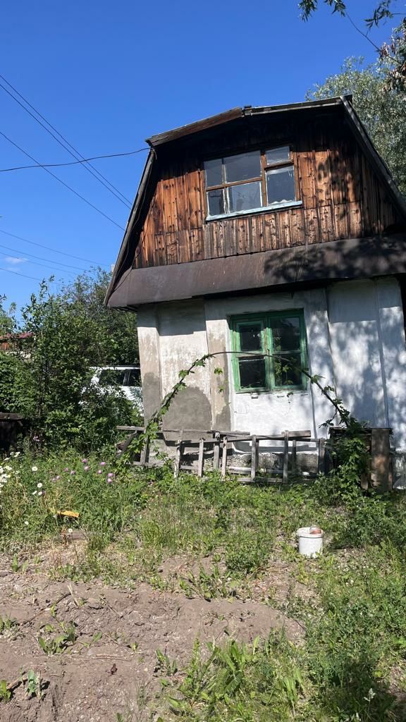 Продам дачу на берегу котлованов