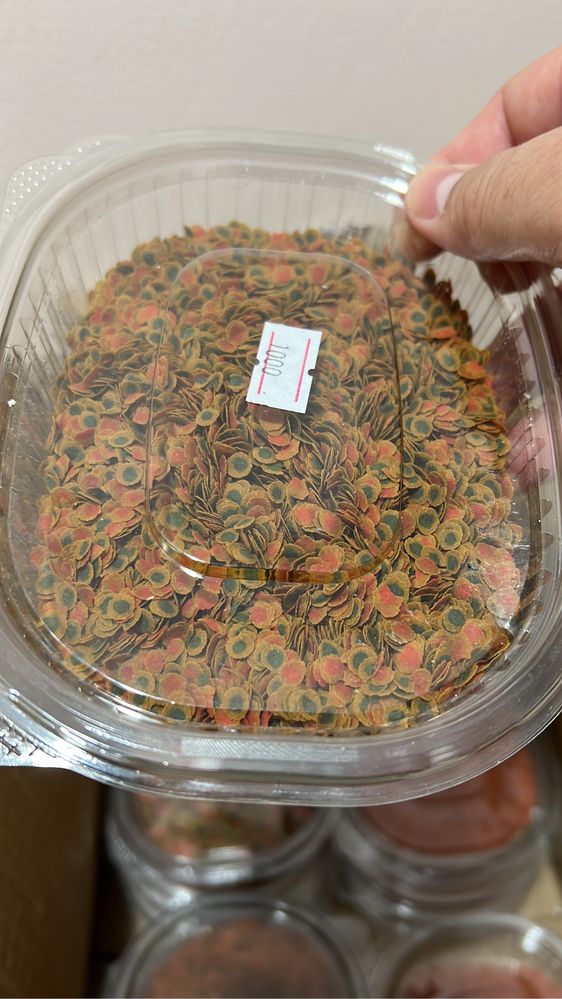 Сухой корм хлопья,  чипсы, гранулы