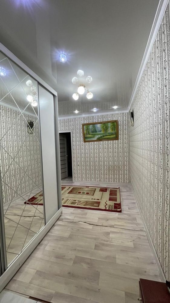 Продам прихожку (шкаф-купе)