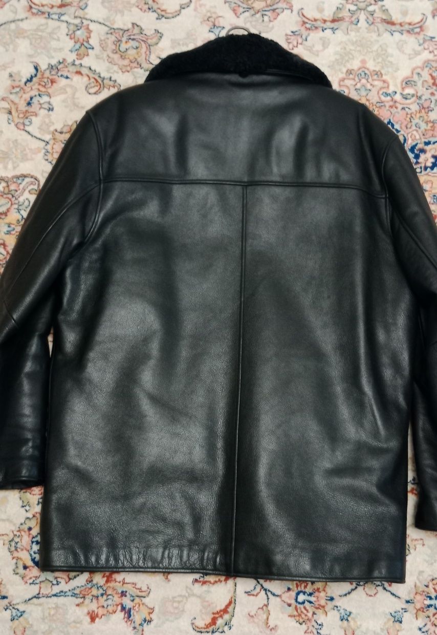 Продам куртку мужскую