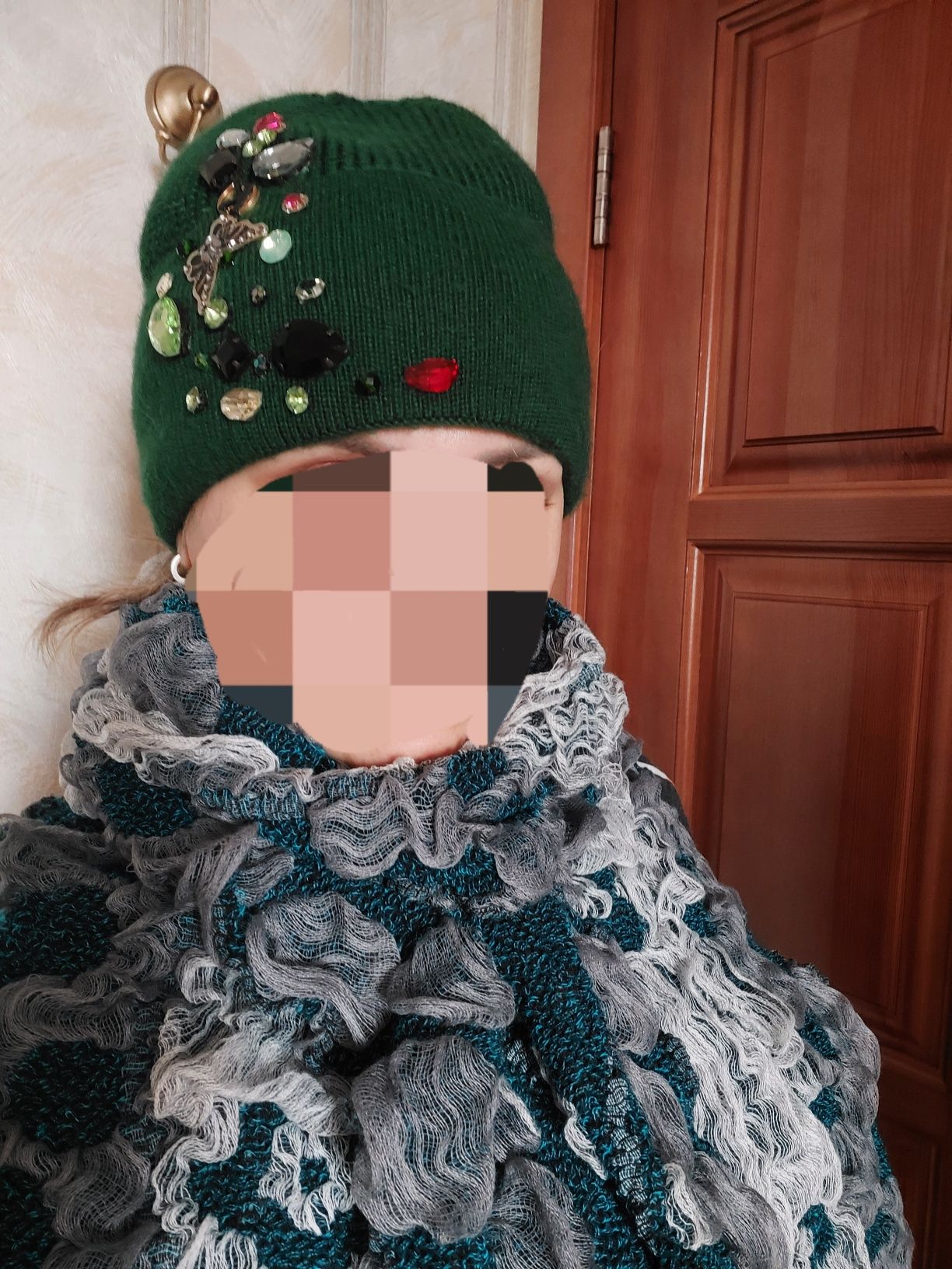 Новые фирменные зимние шапки.