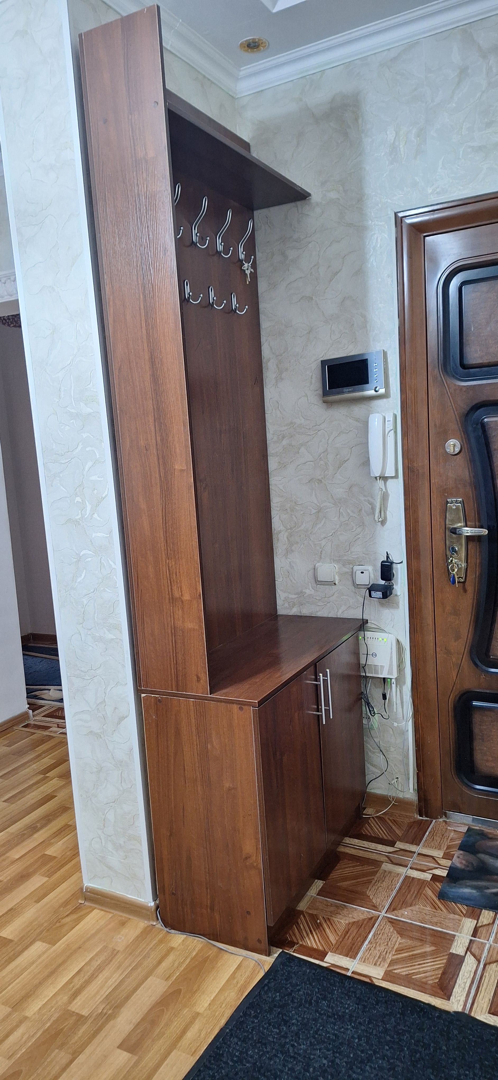 Шкаф для прихожей СРОЧНО!