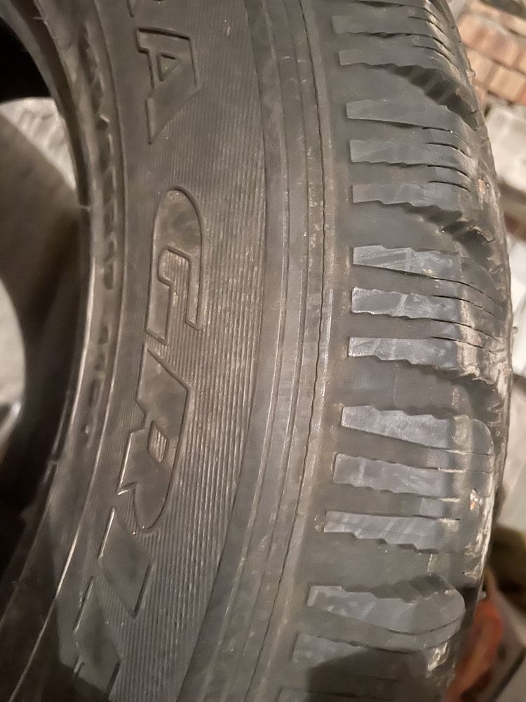 Зимняя шипованная резина GoodYear Ultra Grip 500