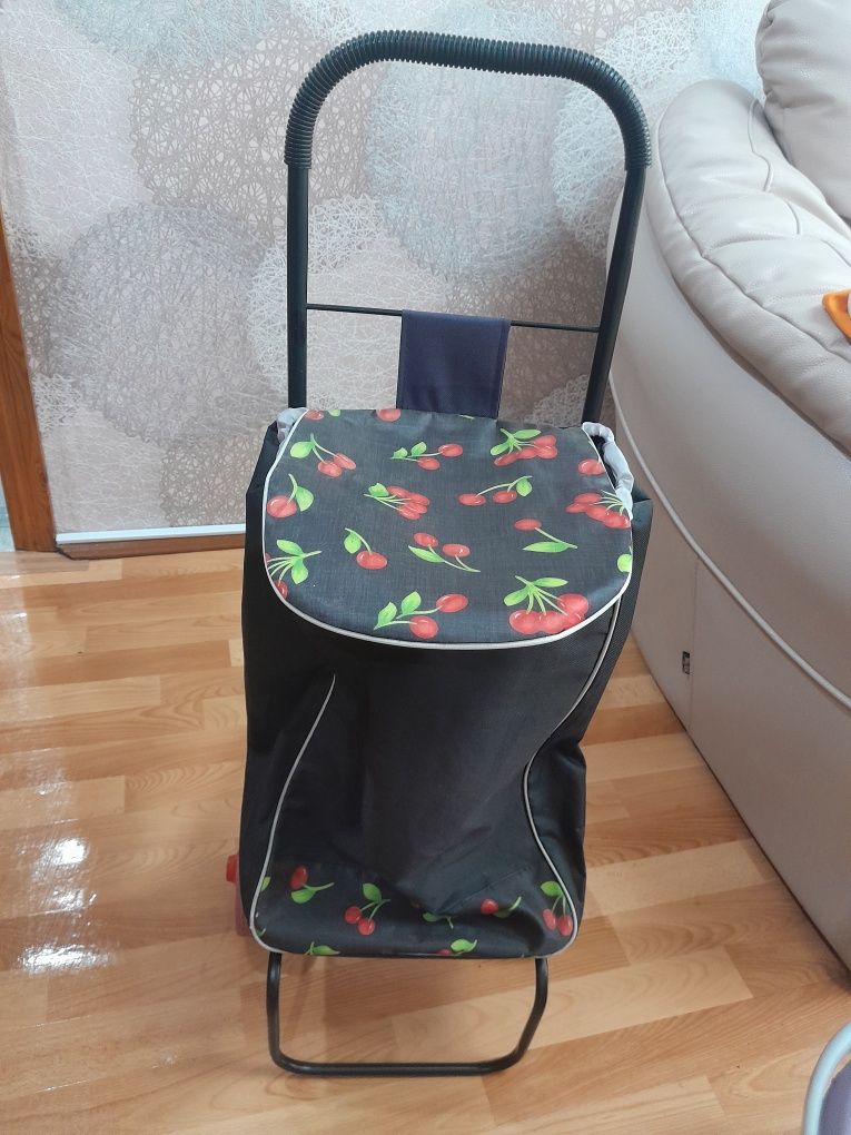 Продам сумку на колесах