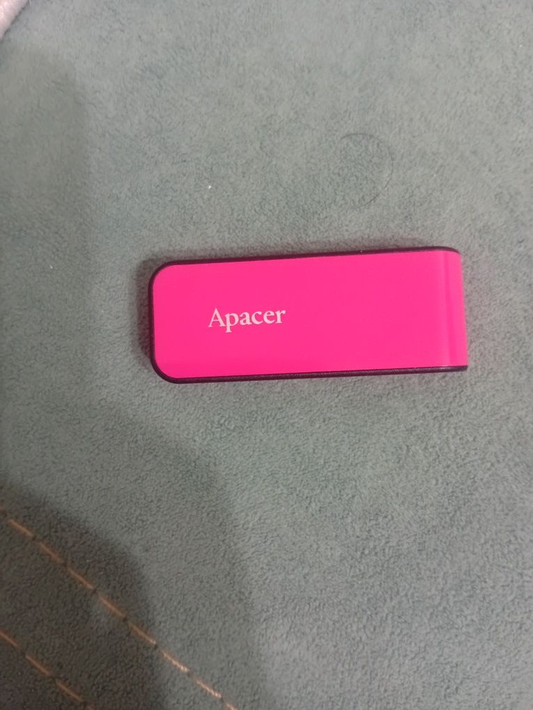 Продам USB флешку Apacer 64GB с установочной виндой