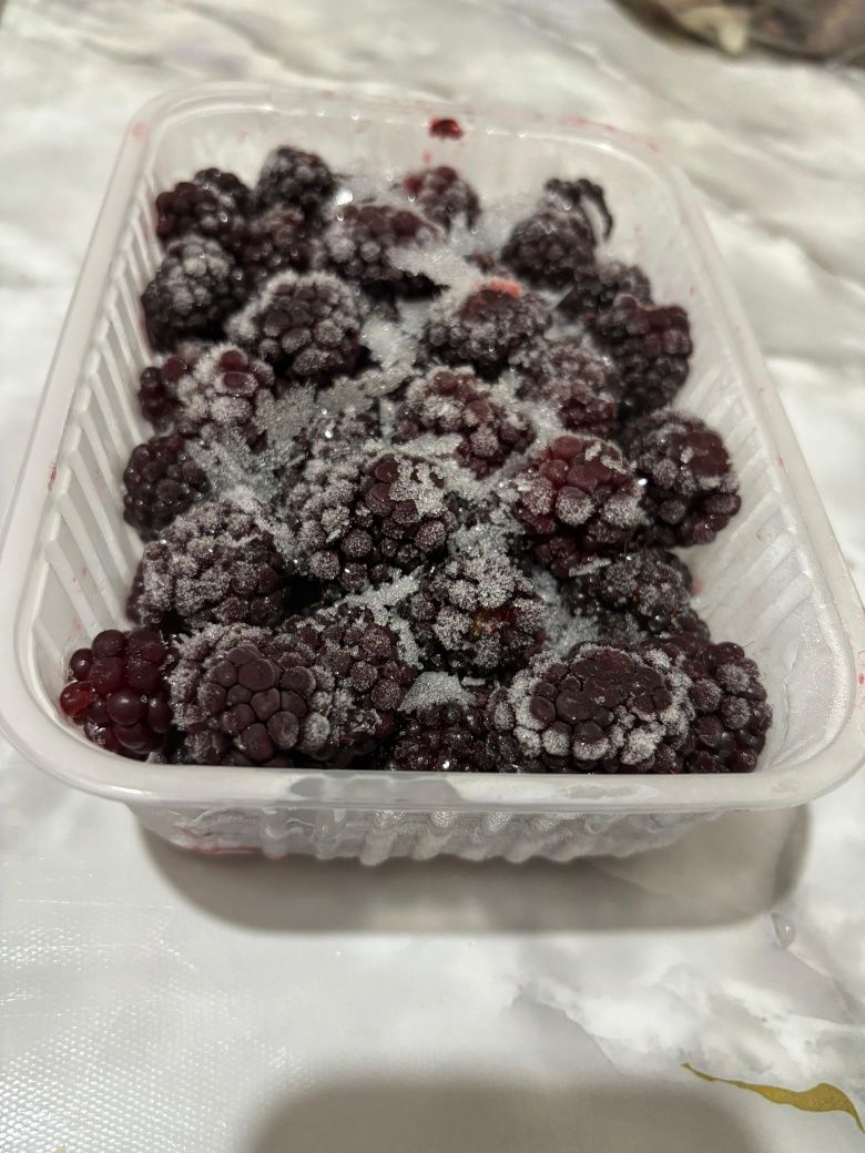 Замороженная ежевика, чисто экологическая!