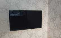 Продаю телевизор Samsung UE40D5003BW + кронштейн