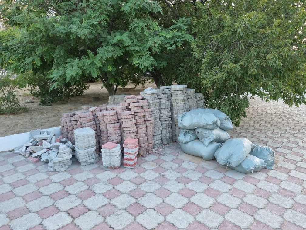 Брусчатка бу тегін беріледі