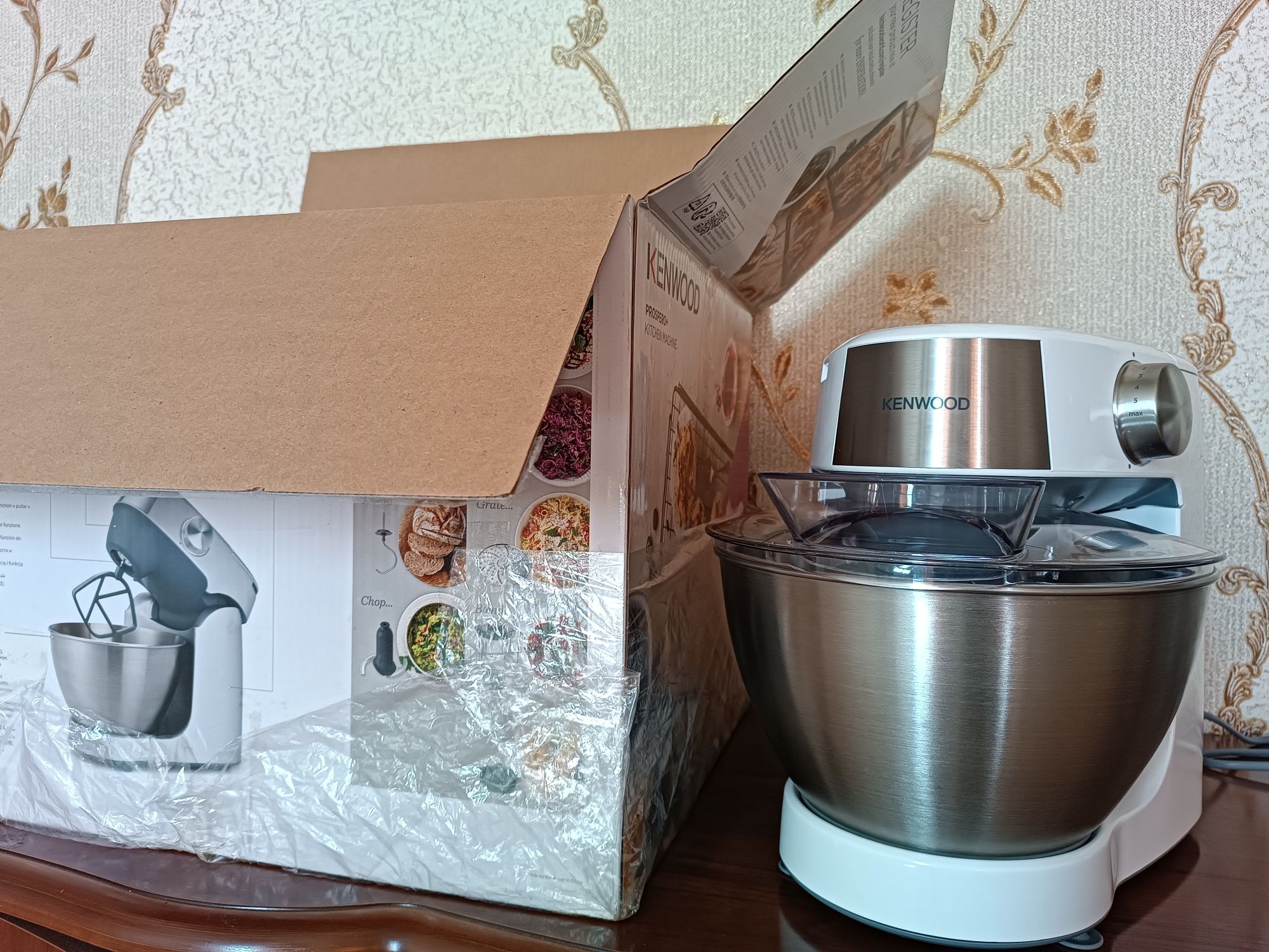 Кухонный комбайн Kenwood