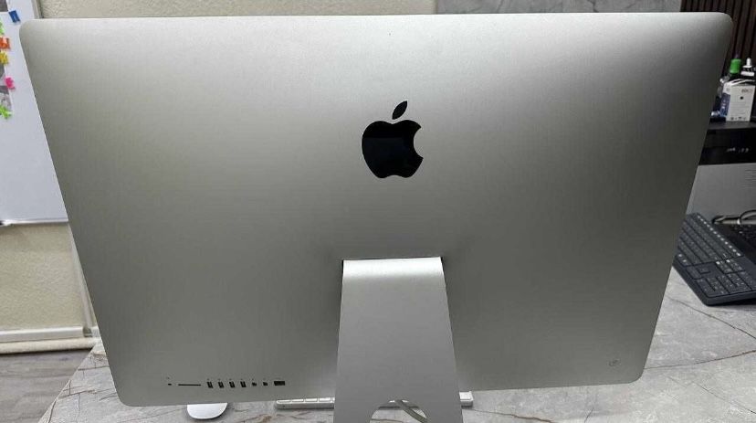 Продам IMac 27 Retina 4K 2015 года СРОЧНО!