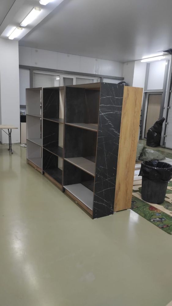 Продам витрины полки