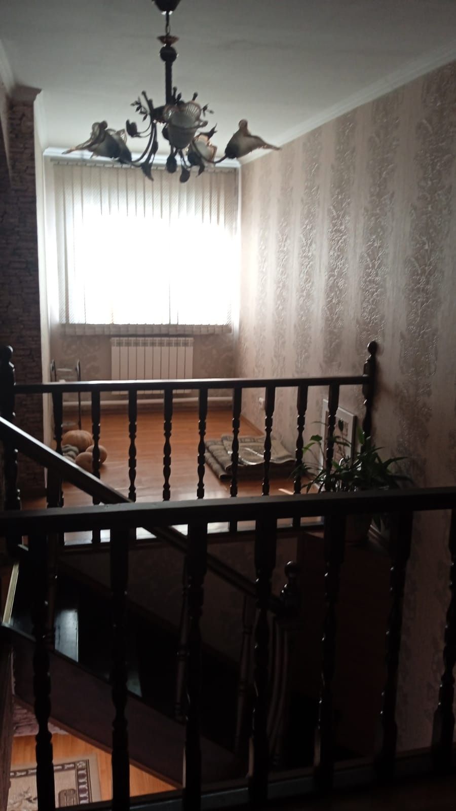 Дом кирпичный,тёплый.в хорошем состоянии. Хозяин недвижимости.