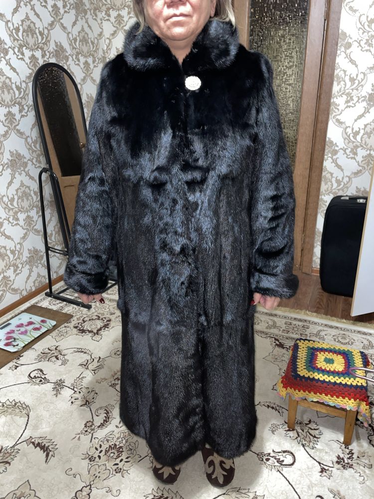 Продам норковую шубу