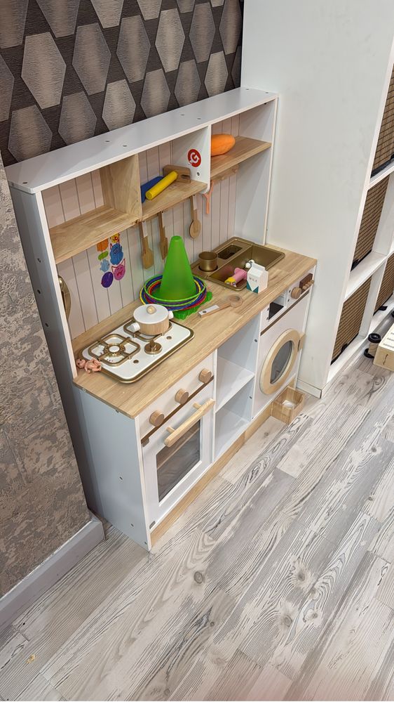 Продам игровую кухню