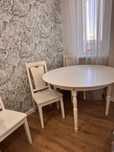 Продам ковры 150*230 Красивые 2 шт. И стол круглый 120см , ножки Дуб