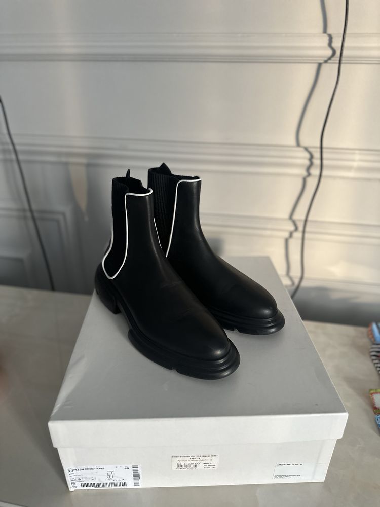 Женские ботинки челси Emporio Armani