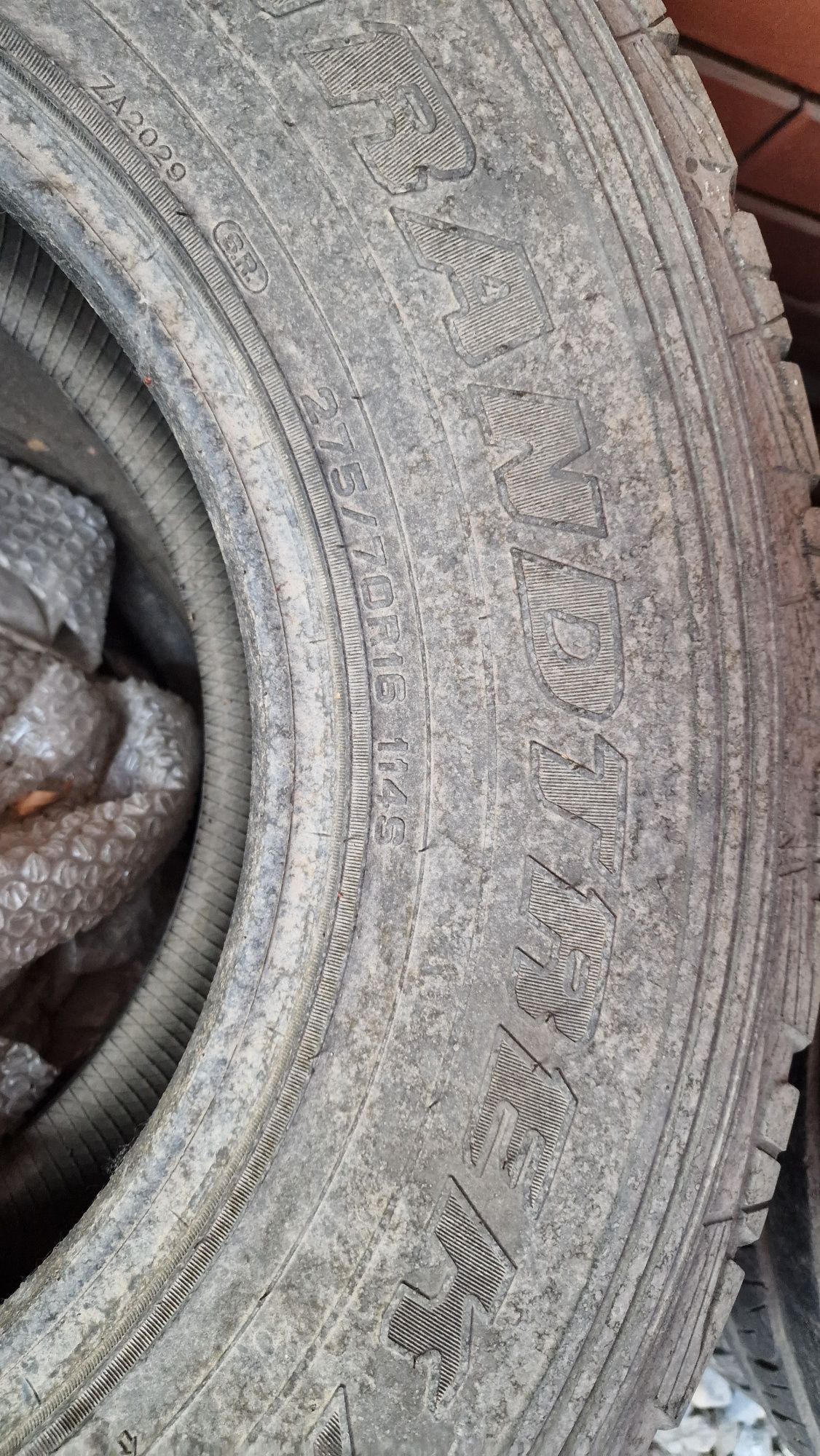 Резина Dunlop Grandtrek