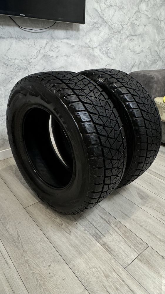 Продам зимние шины Yokohama 285/60 R18