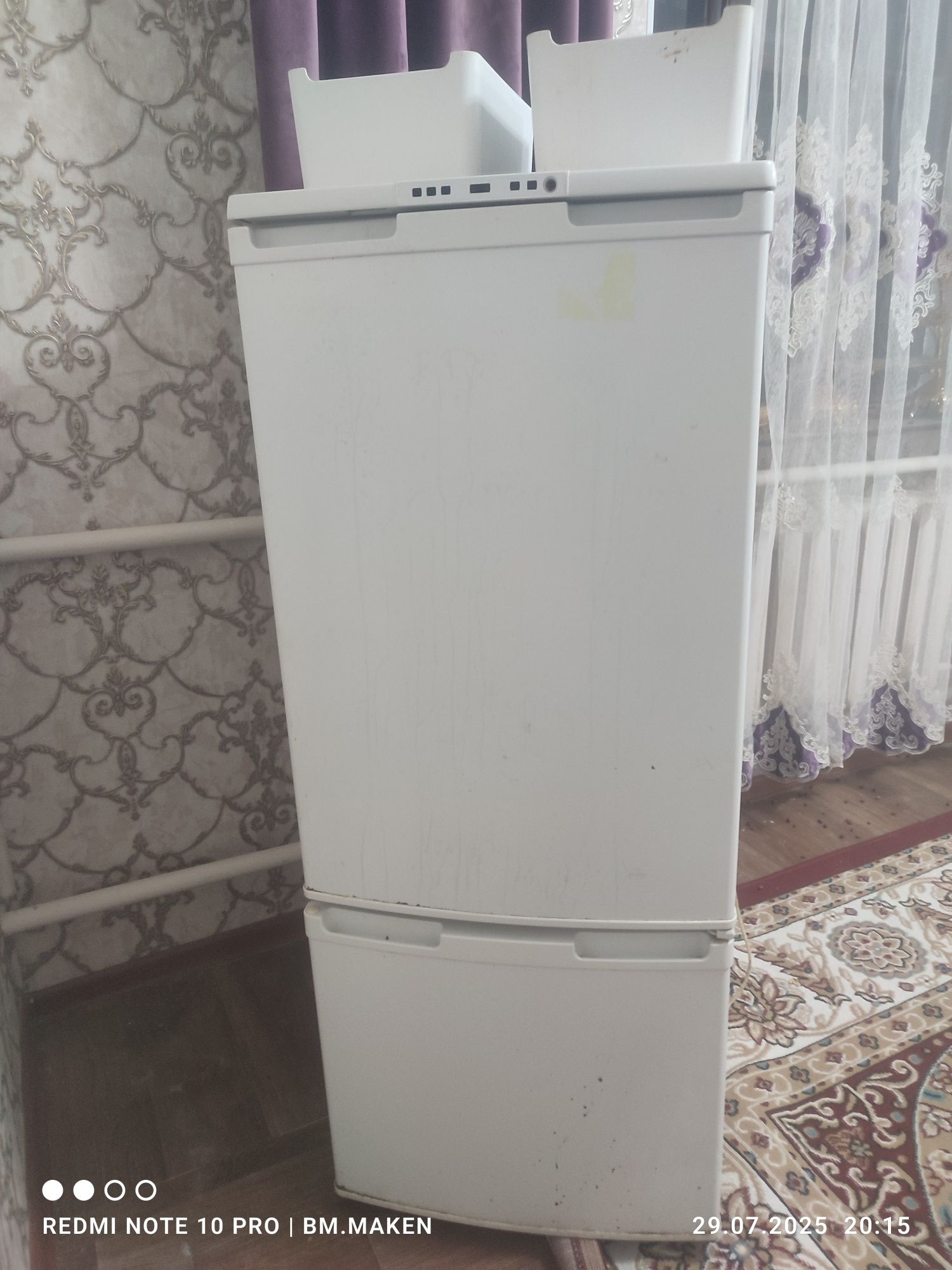 Холодильник рабочий