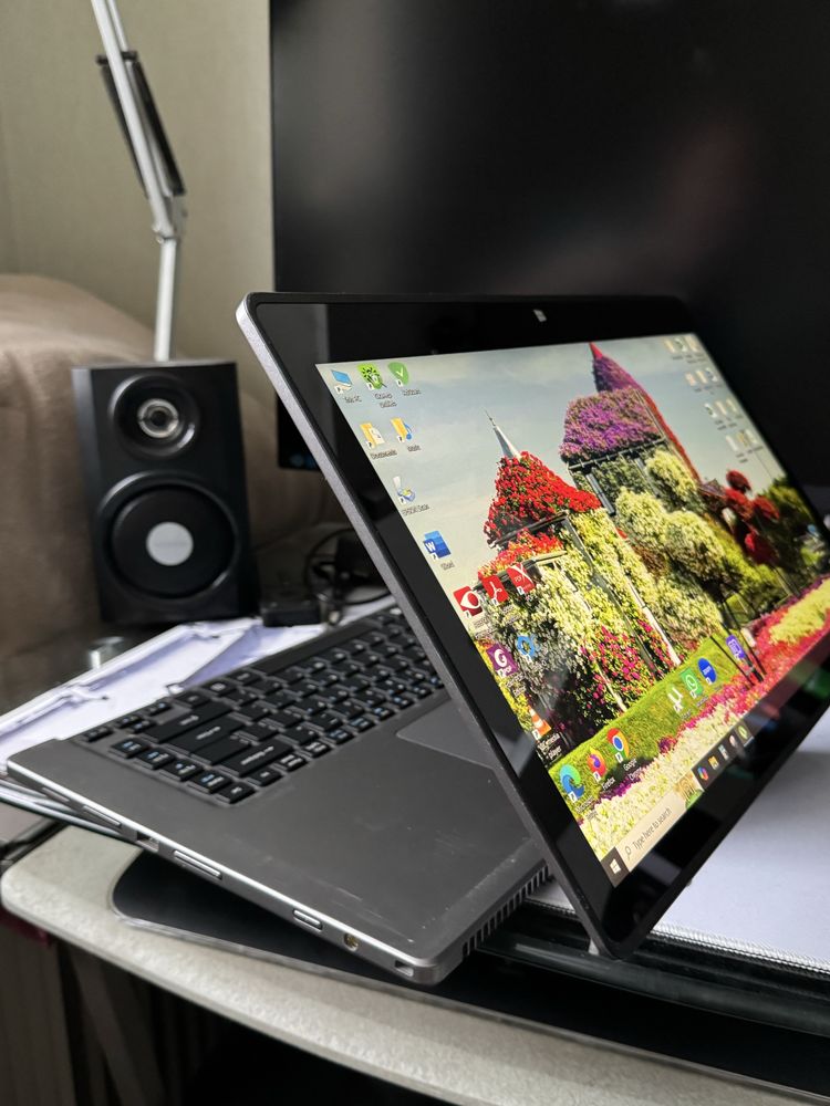 Ноутбук Acer R7-571 с тачскрин(сэнсорным)  FULL HD IPS экраном