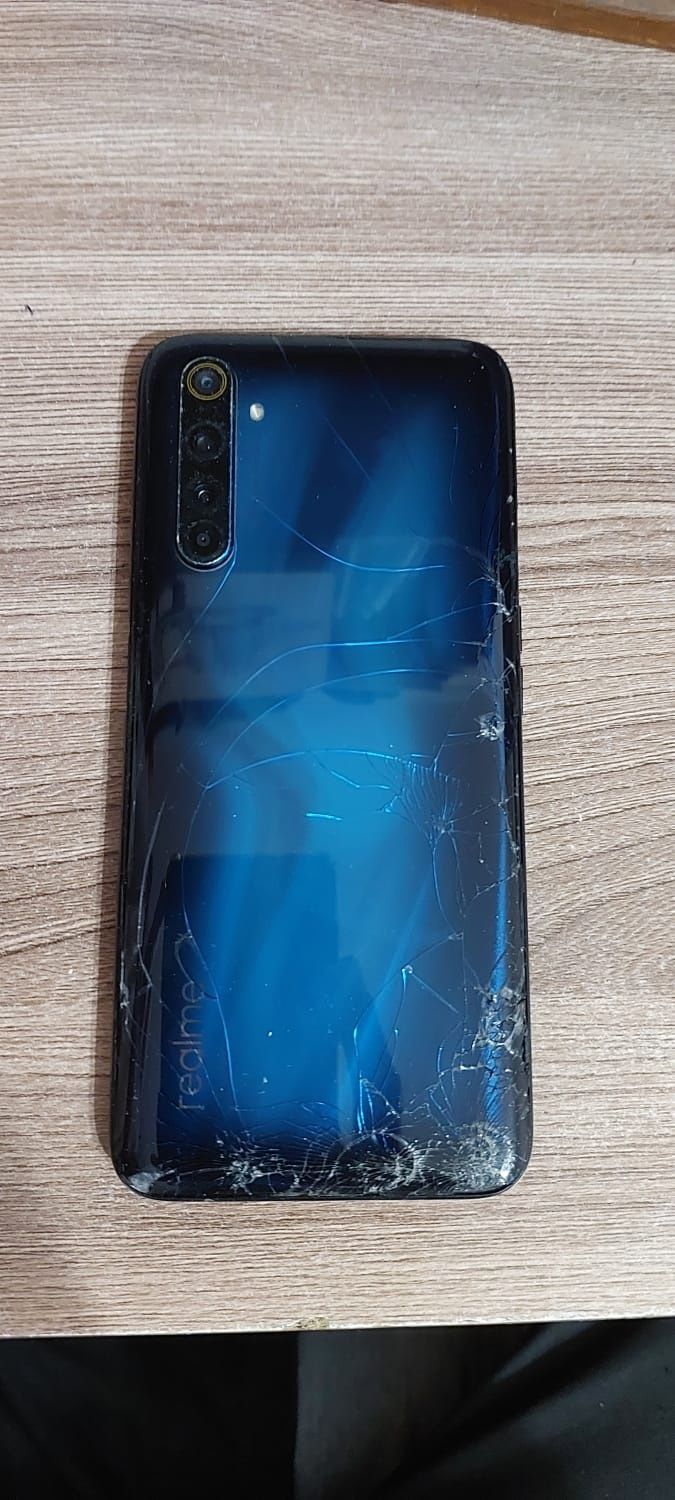 На запчасти Samsung A41/ Realme 6 pro