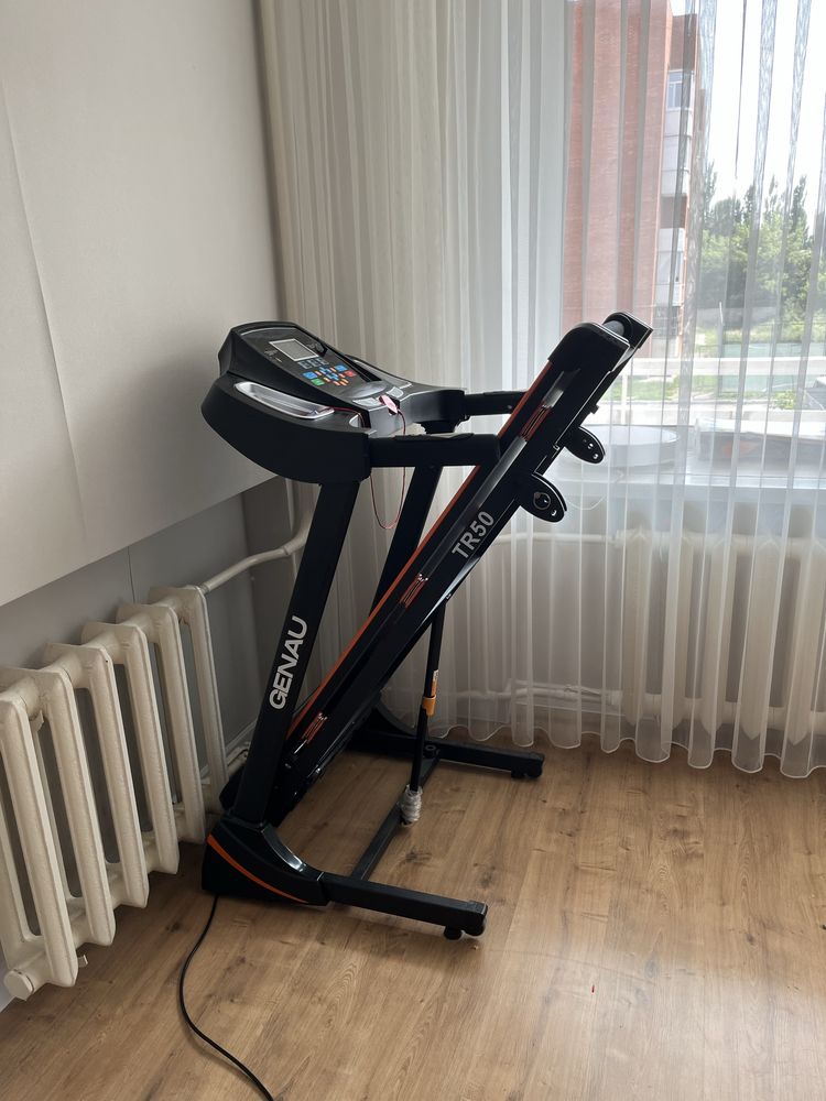 Беговая дорожка Genau tr50
