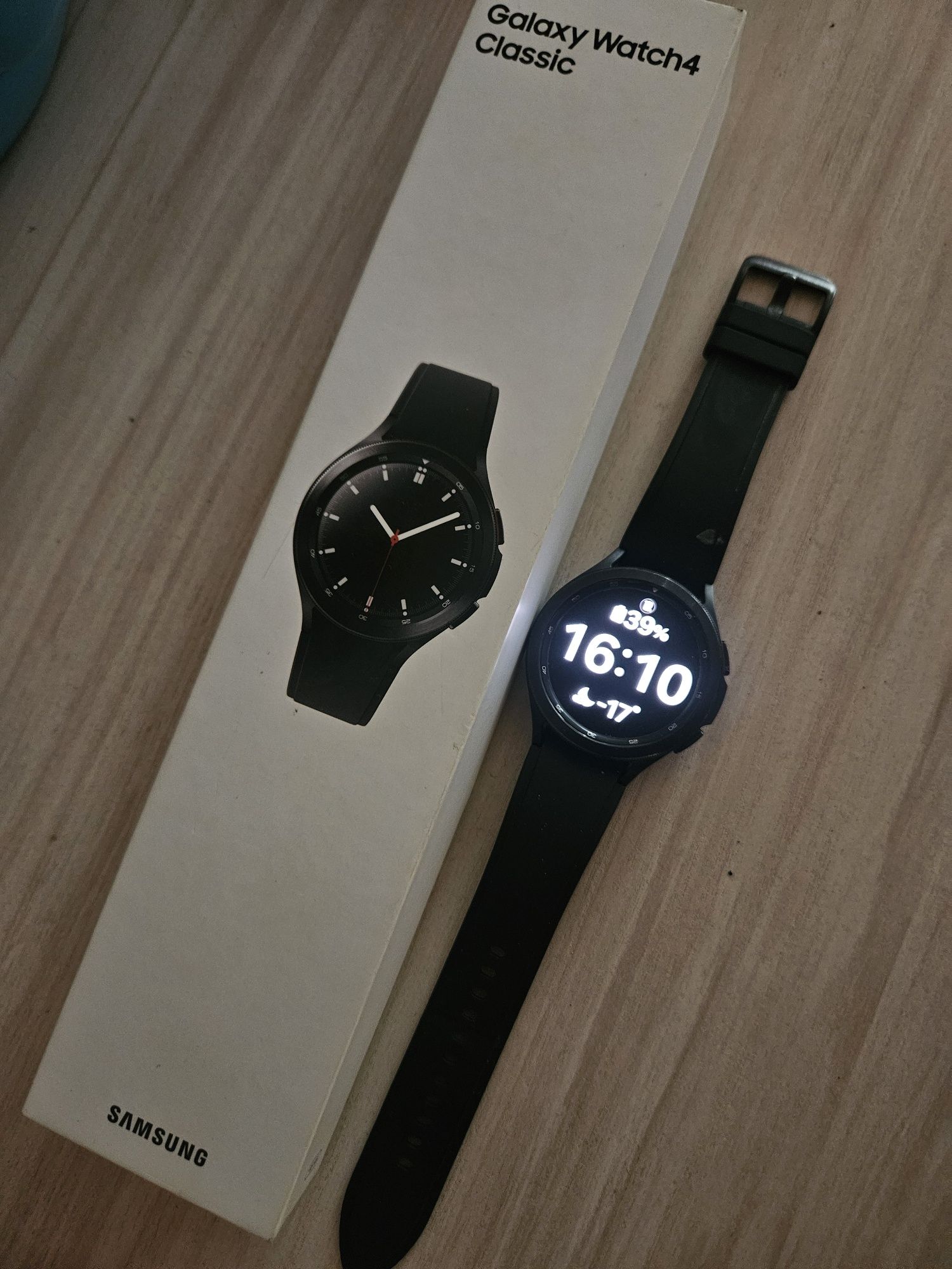 Продам часы Samsung switch 4
