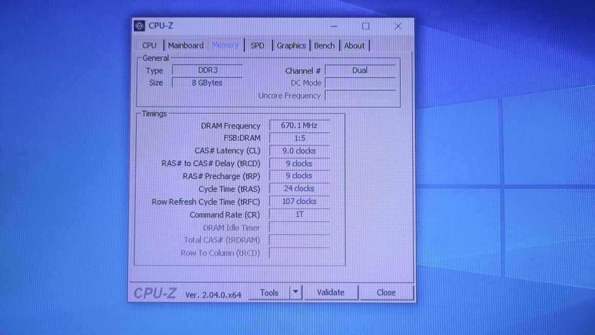 Продам ОЗУ (Оперативная память) 4 ГБ DDR3 1333 МГц 2 шт.