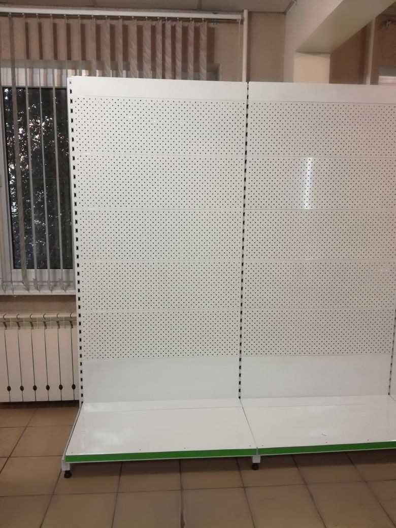 Металлические стеллажи и торговое оборудование в магазин